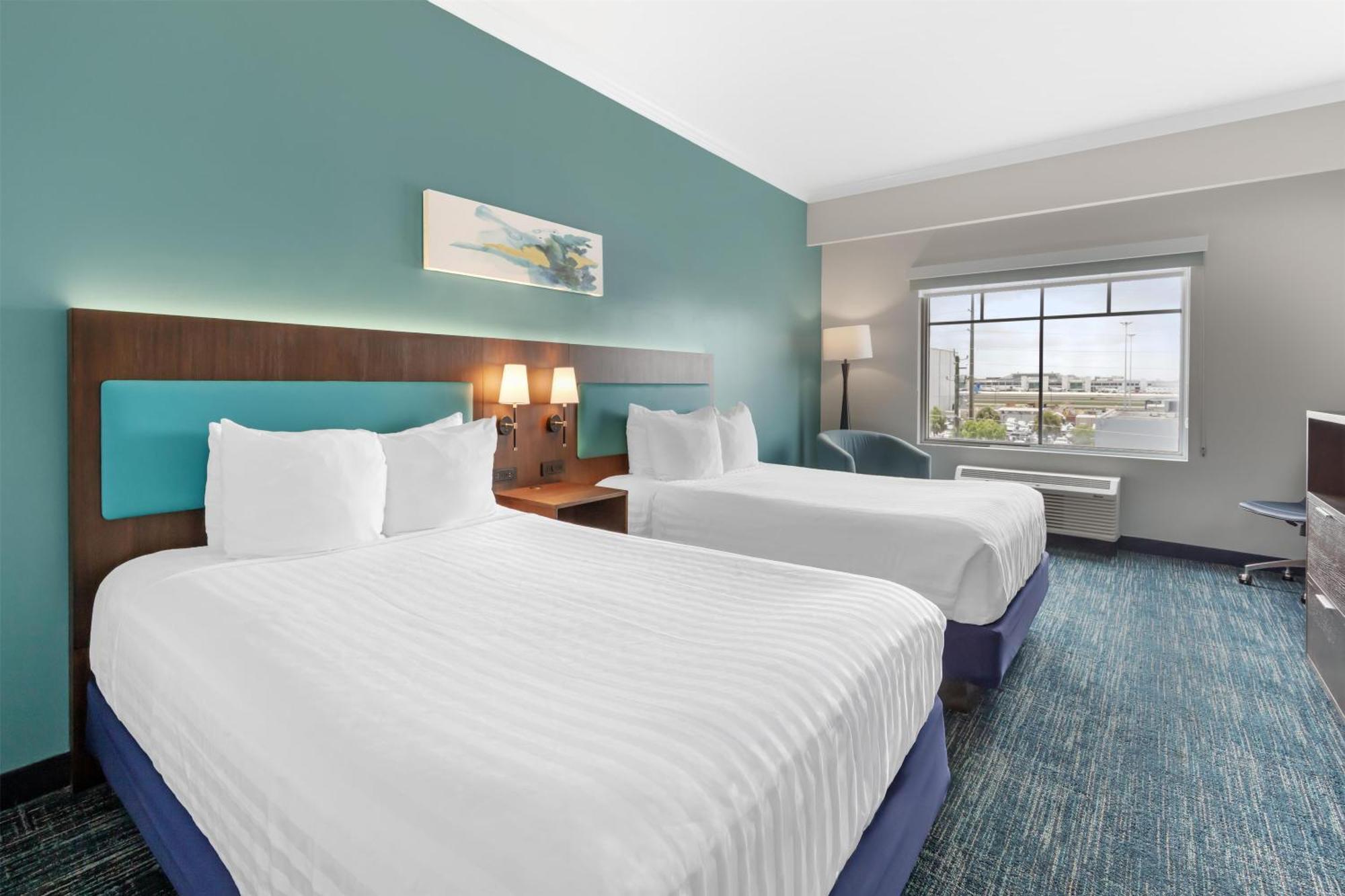 Queen Suite with Sofa Bed