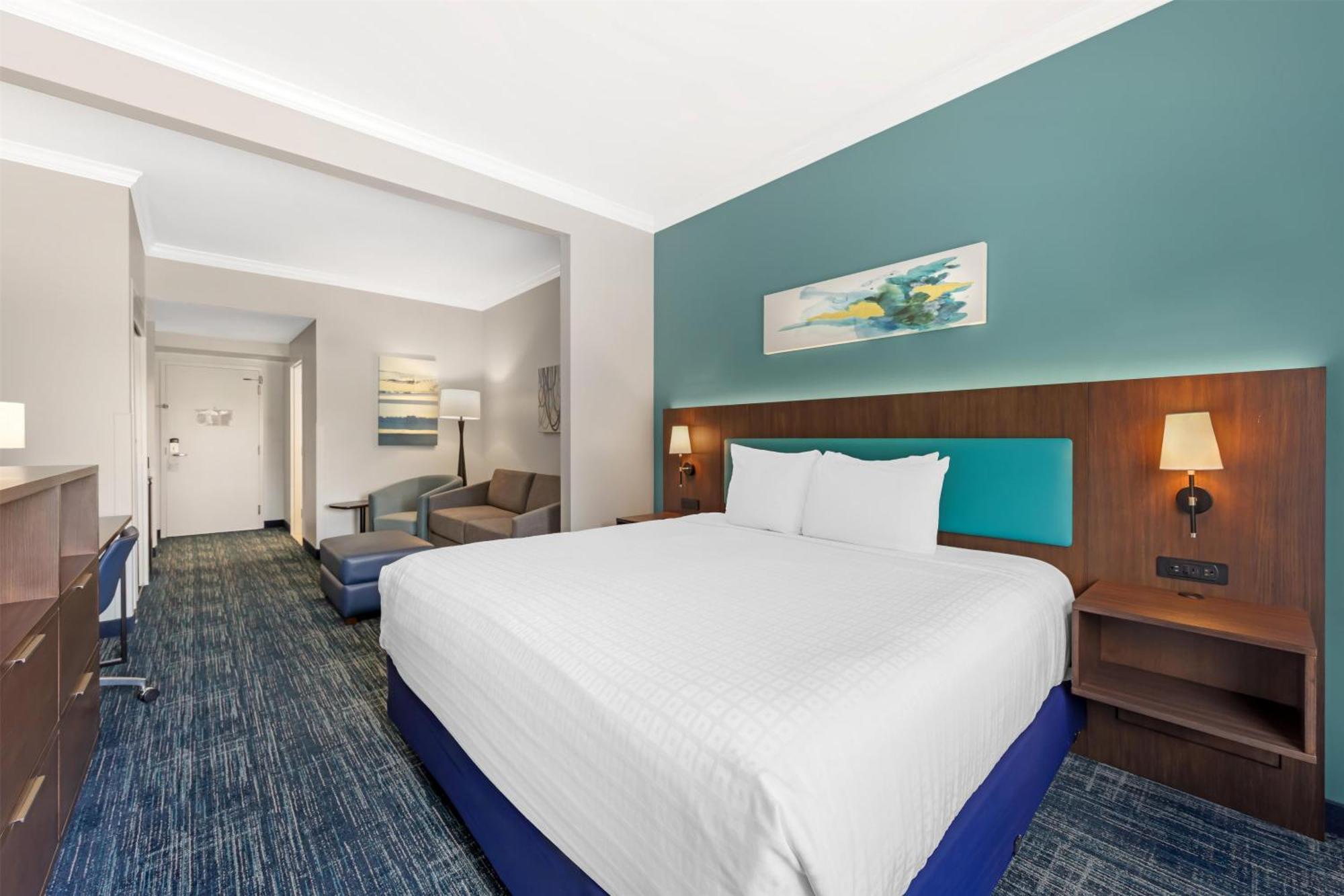 King Suite with Sofa Bed and Kitchenette - Non-Smoking