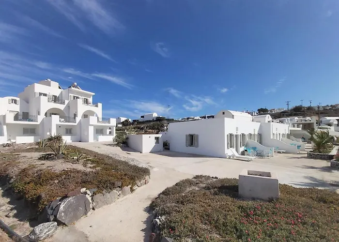 Best Hotels in Santorini
