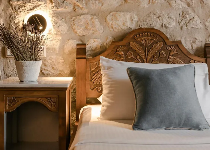 Best Hotels in Hydra