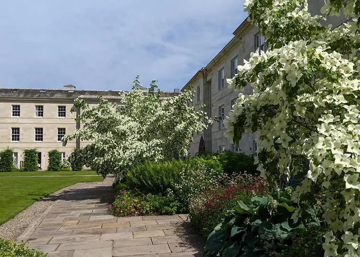 Best Hotels in Harrogate with Parking