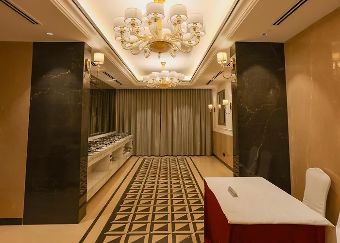 Best 5-Star Hotels in Pune