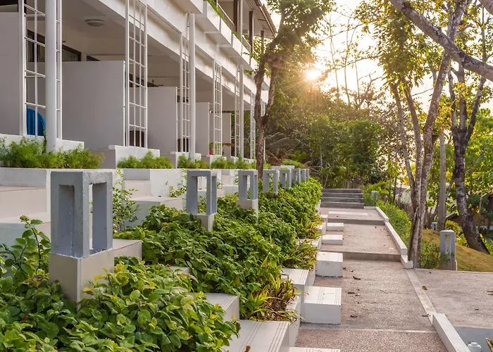 Best Hotels in Coron