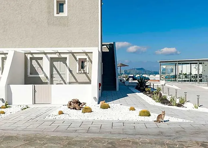 Best Hotels in Santorini