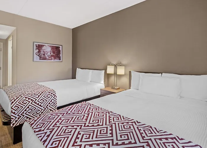 Best Hotels in Niagara-on-the-Lake